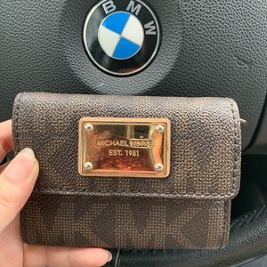 michael kors wallet